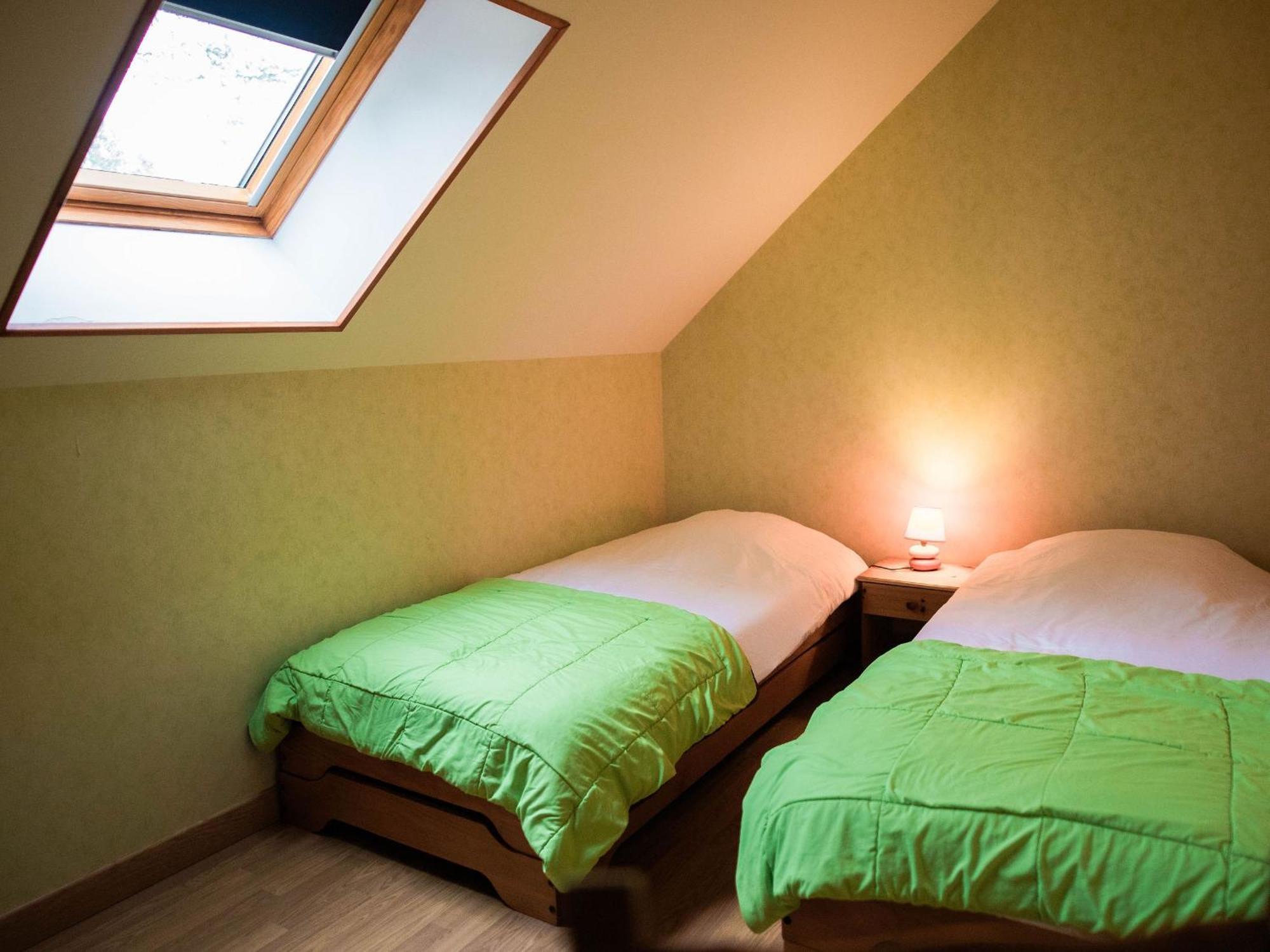 Gîte Saint-Léonard-des-Bois, 5 pièces, 7 personnes - FR-1-410-179 Extérieur photo